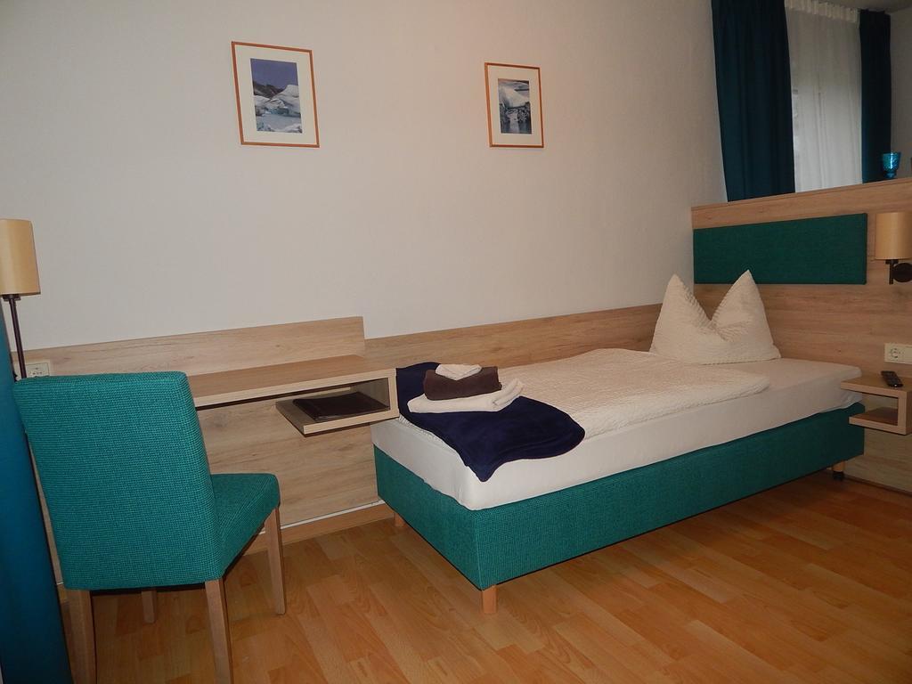 Hotel-Lindenhof Rauschenberg Eksteriør billede