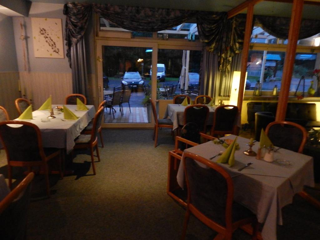 Hotel-Lindenhof Rauschenberg Eksteriør billede